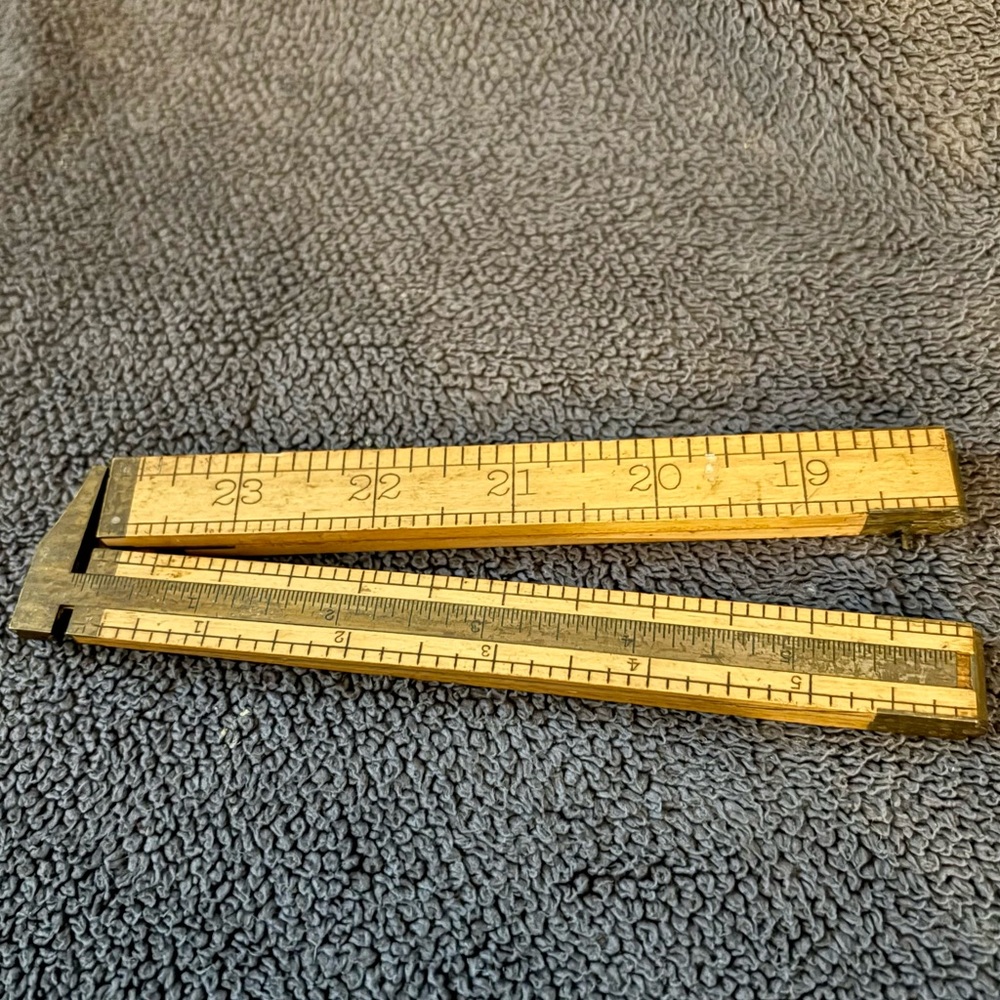 Vintage STANLEY No. 83C 2 Foot 4 Fold Boxwood and Brass Caliper Ruler